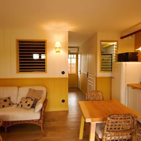 Apartment Les Jardins De La Sud
